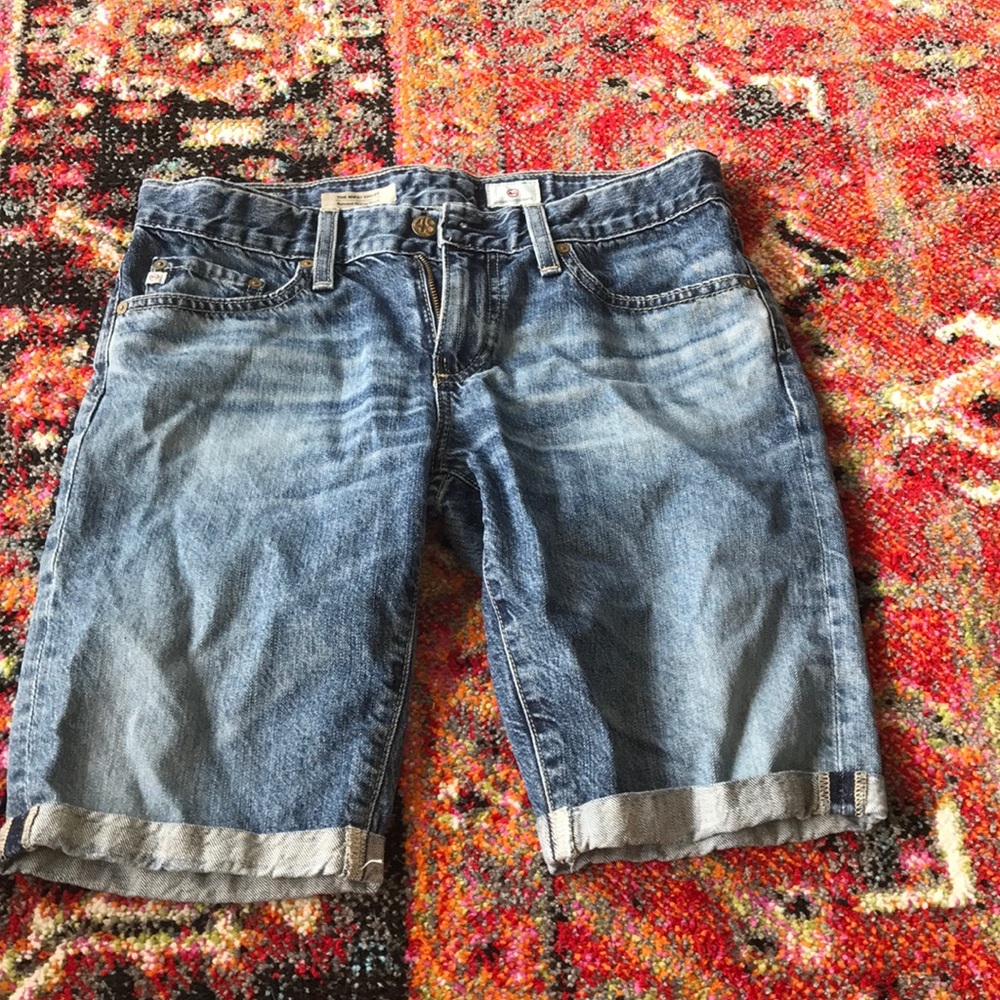 AG Bermuda shorts size 27